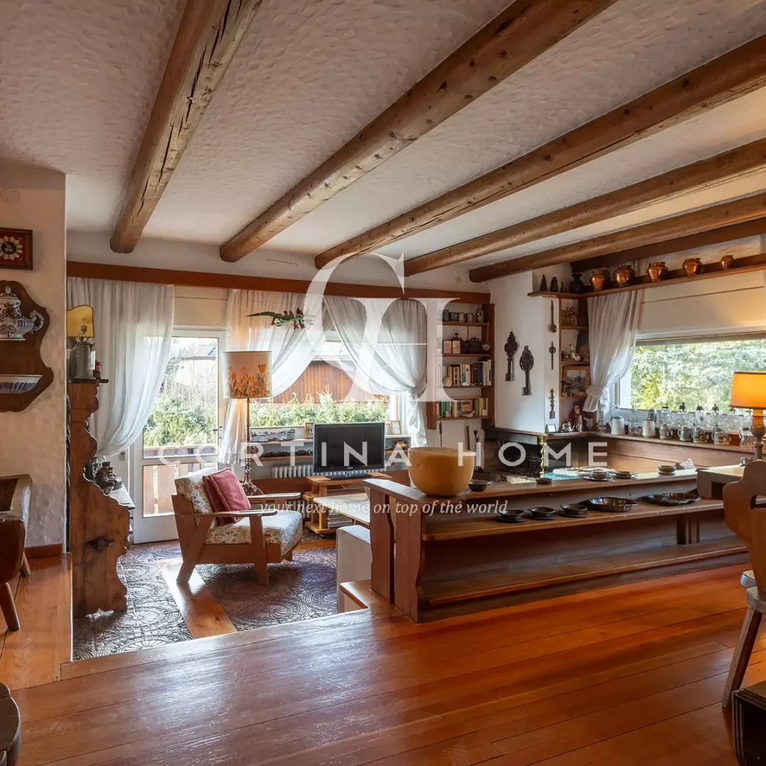 01-cortina-home-villa-loredal-soggiorno