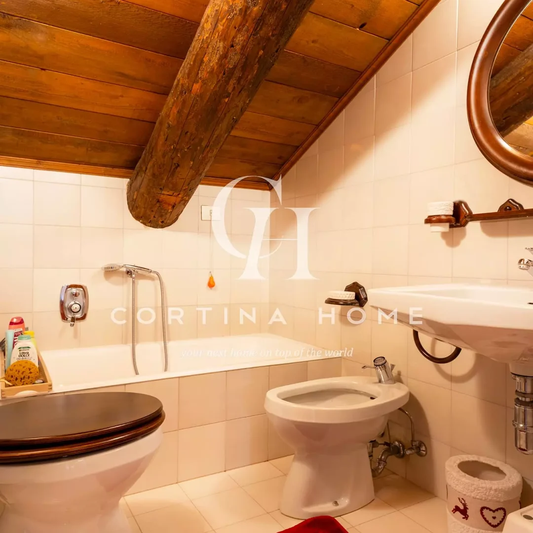10-cortina-home-ciasa-verocai-bagno